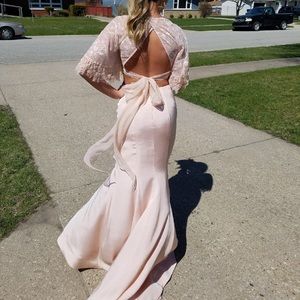 SHERRI HILL LIGHT PINK PROM DRESS SIZE 2